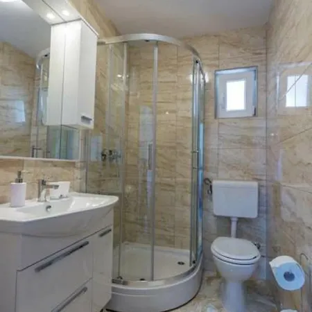 شقة Gabelic هفار